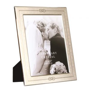 Infiniti Wedding Frame 8x10