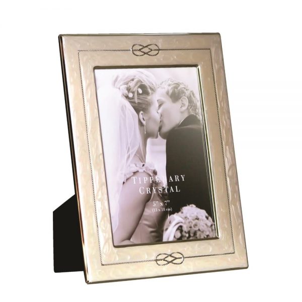 Infiniti 5X7 Wedding Frame