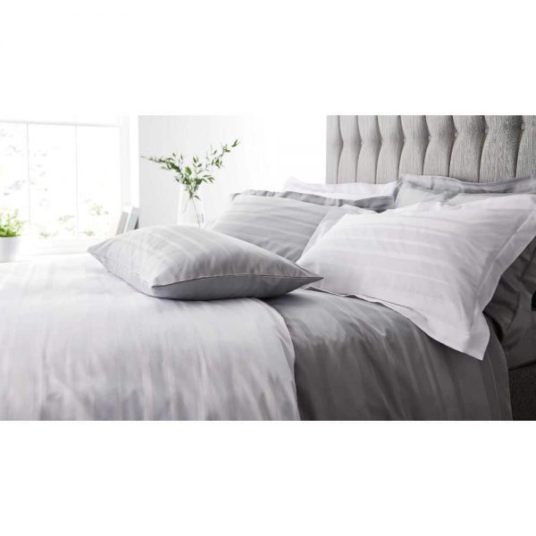 King White Duvet Hotel Stripe