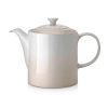 Le Creuset Grand Teapot Meringue 1.3L