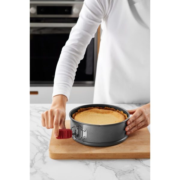 lekue non stick springform cake tin 24cm
