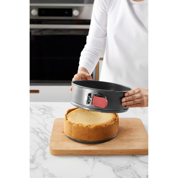 lekue non stick springform cake tin 24cm