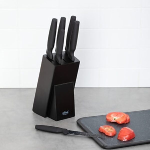 black knife block with 6 knives