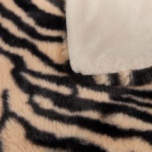 tiger print fur throw 120x160cm