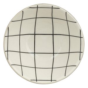 set of 3 appetizer dishes on wood board 37x12cm