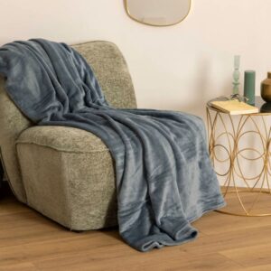 light blue fleece blanket 180x230cm